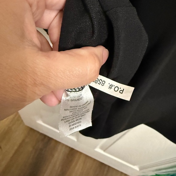 NWT Boston Proper Black 3/4 Sleeve Travel Shirt Top Small Darted Bust Crossover - Picture 5 of 5